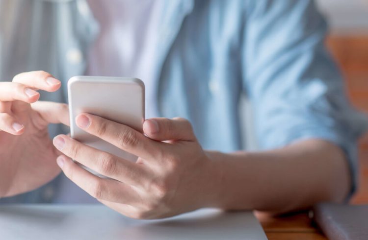 サブスクを見直す人